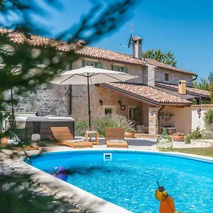 Nonni-romantic Stone House Ferienhaus Višnjan