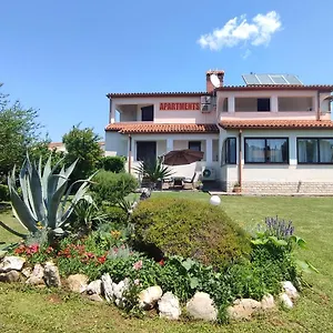 Norma Apartment Funtana
